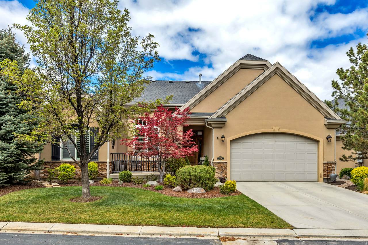 1566 Fairway Ridge Rd - Photo 1