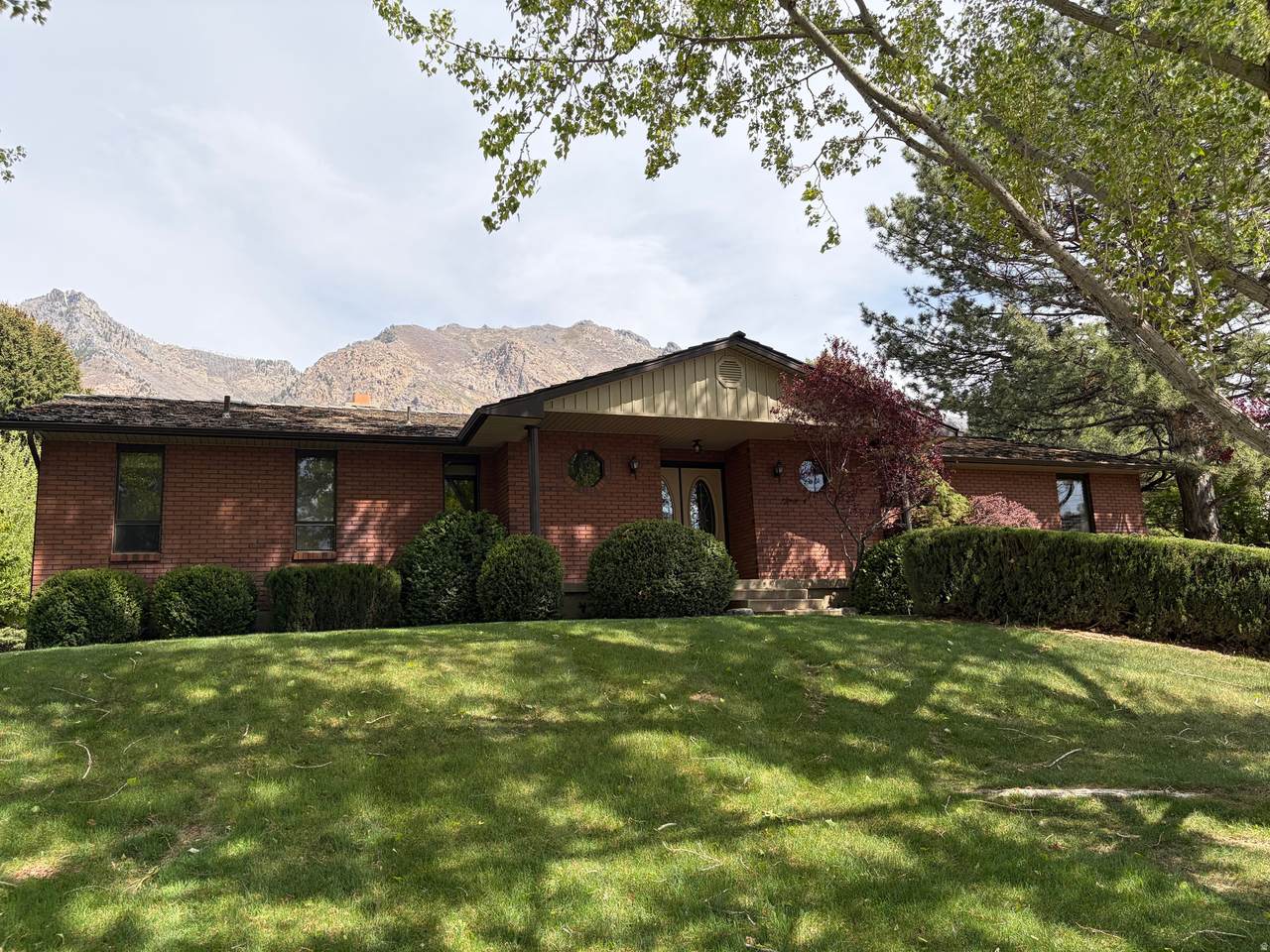815 Alpine Dr - Photo 1