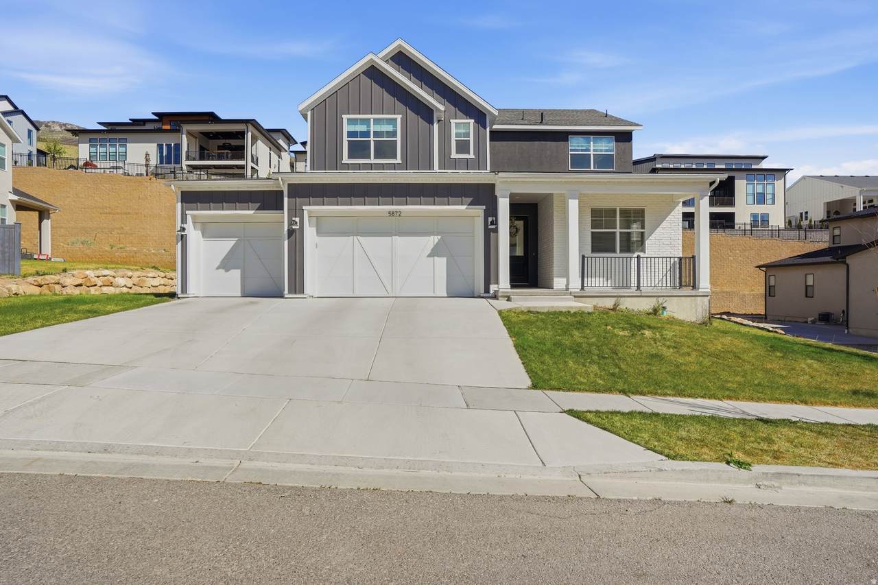 5872 Valley View Rd - Photo 1