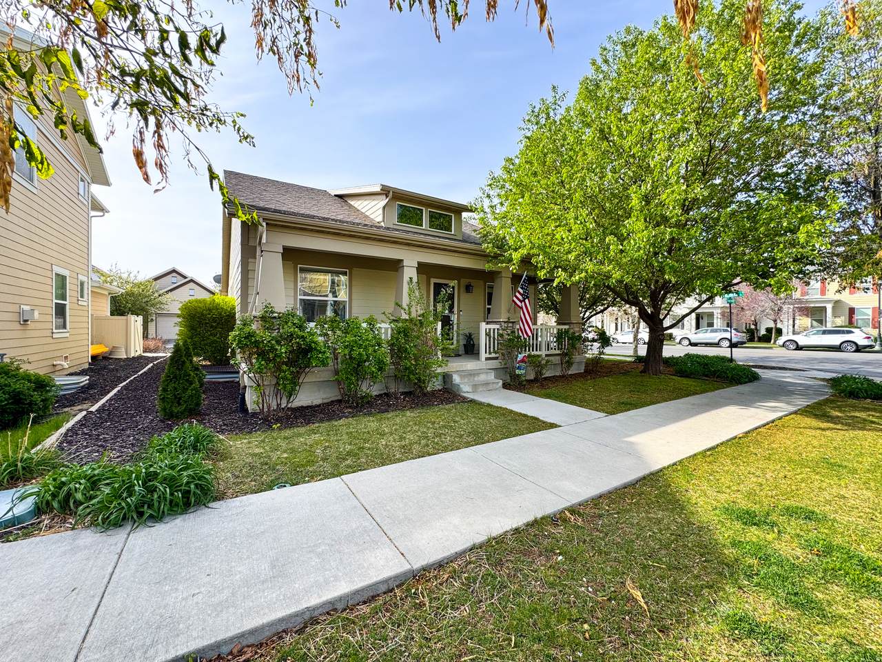 5033 Topcrest Dr - Photo 1