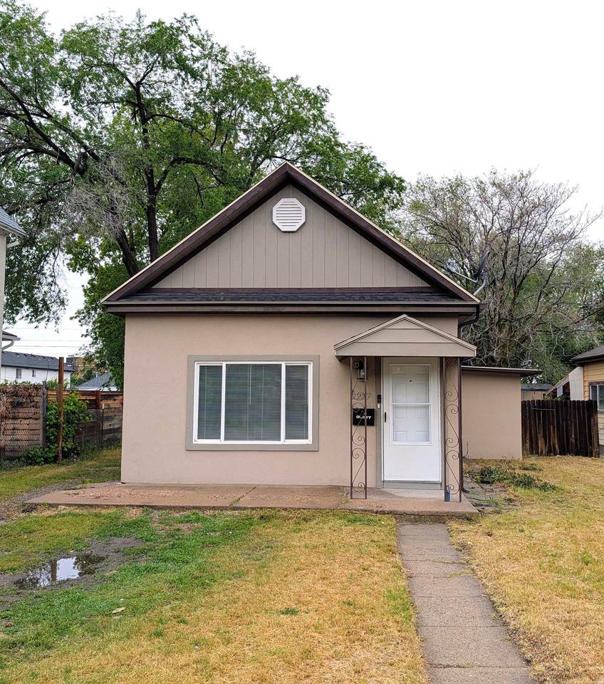 2237 Eccles Avenue - Photo 1