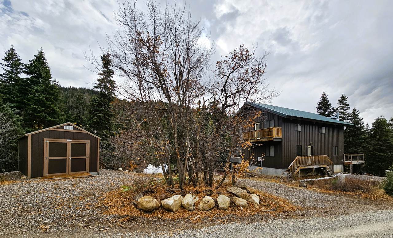 38 Twin Creek Dr - Photo 1