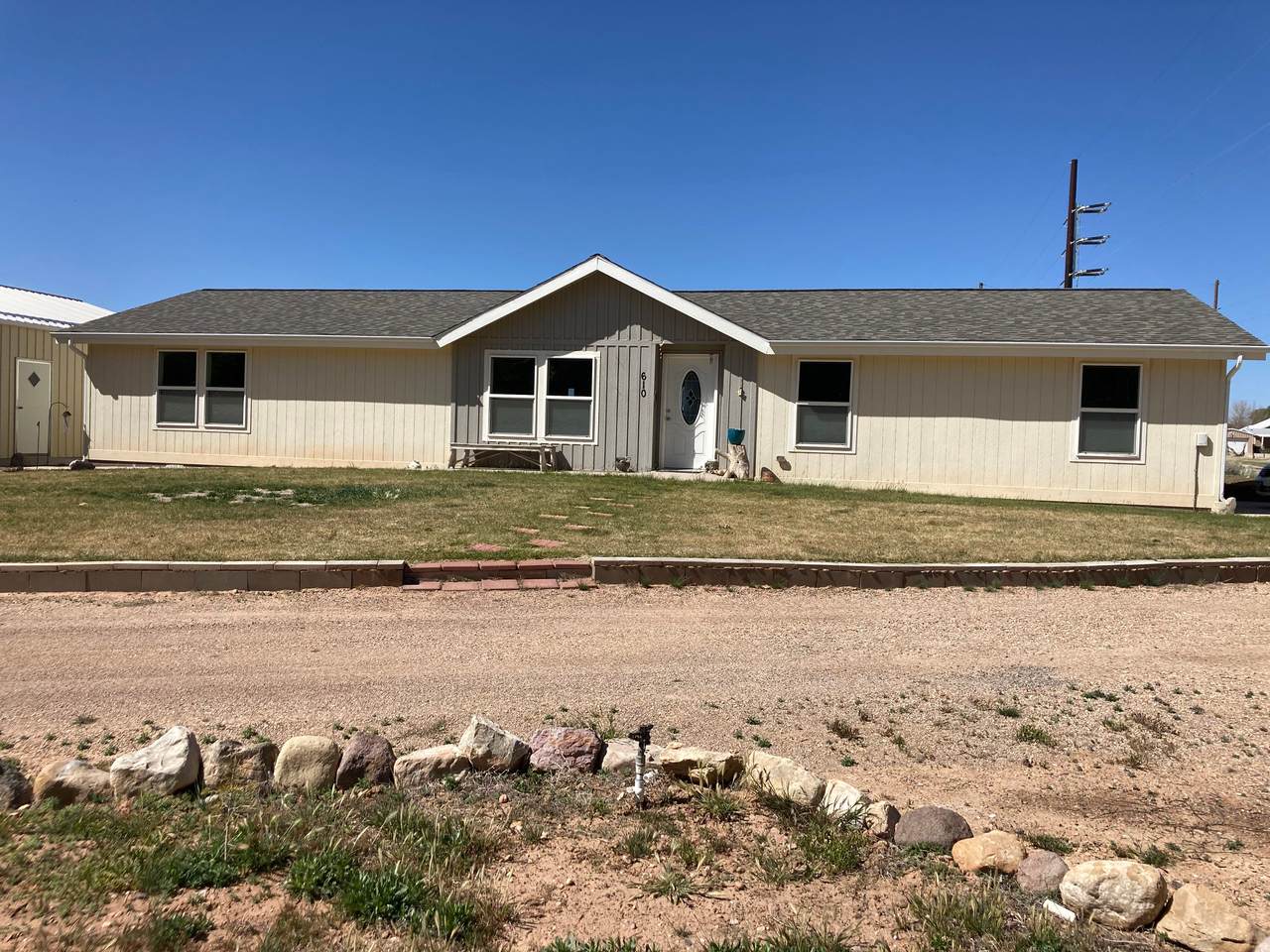 610 Old Highway 91 - Photo 1