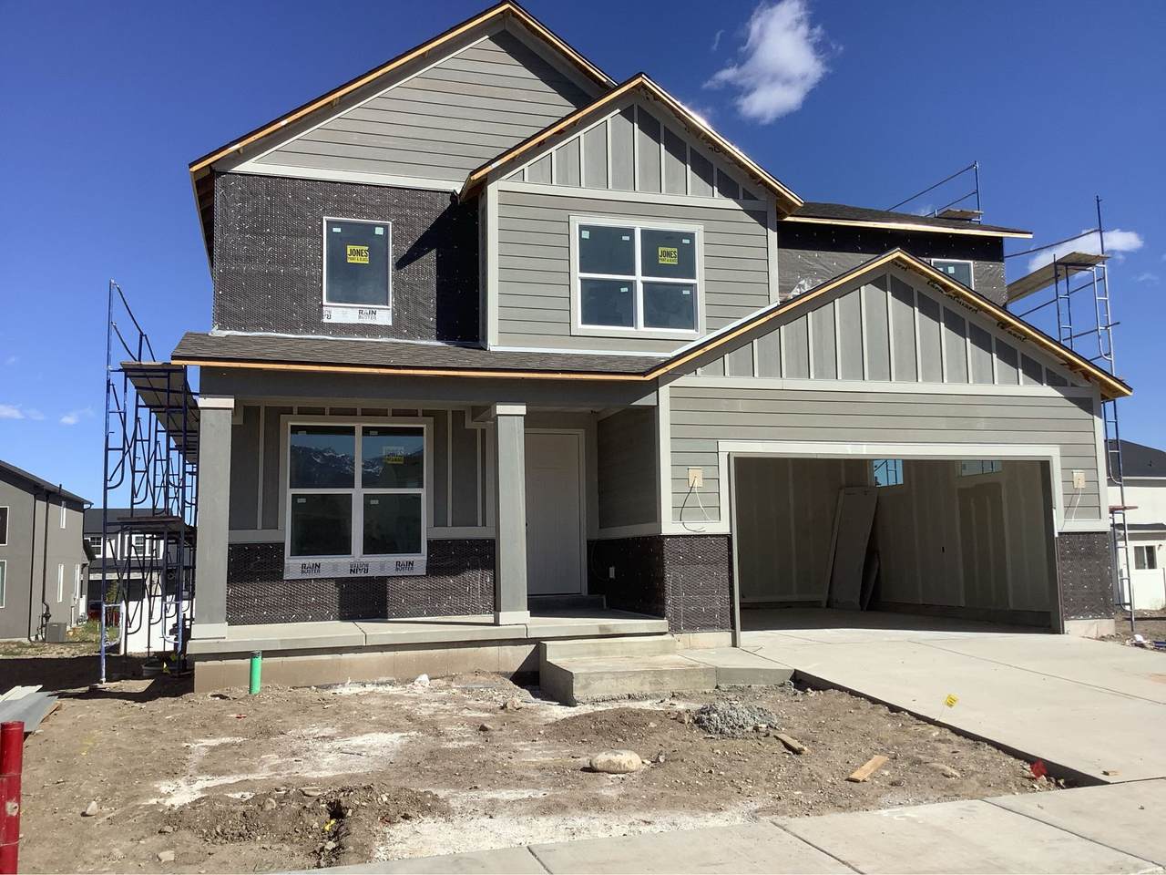 374 Sapphire Dr - Photo 1