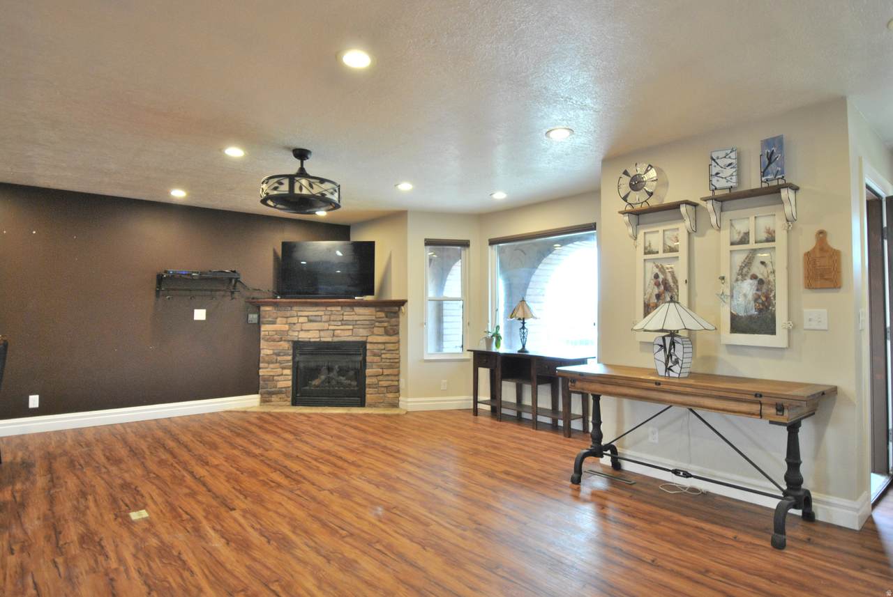 https://bt-photos.global.ssl.fastly.net/wasatch/1280_boomver_1_2153835-1.jpg