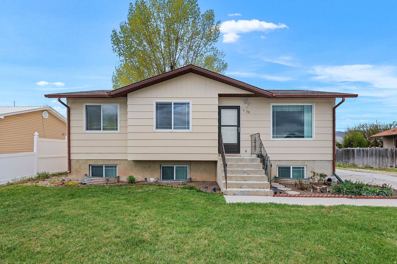1130 Cottonwood Ct - Photo 1