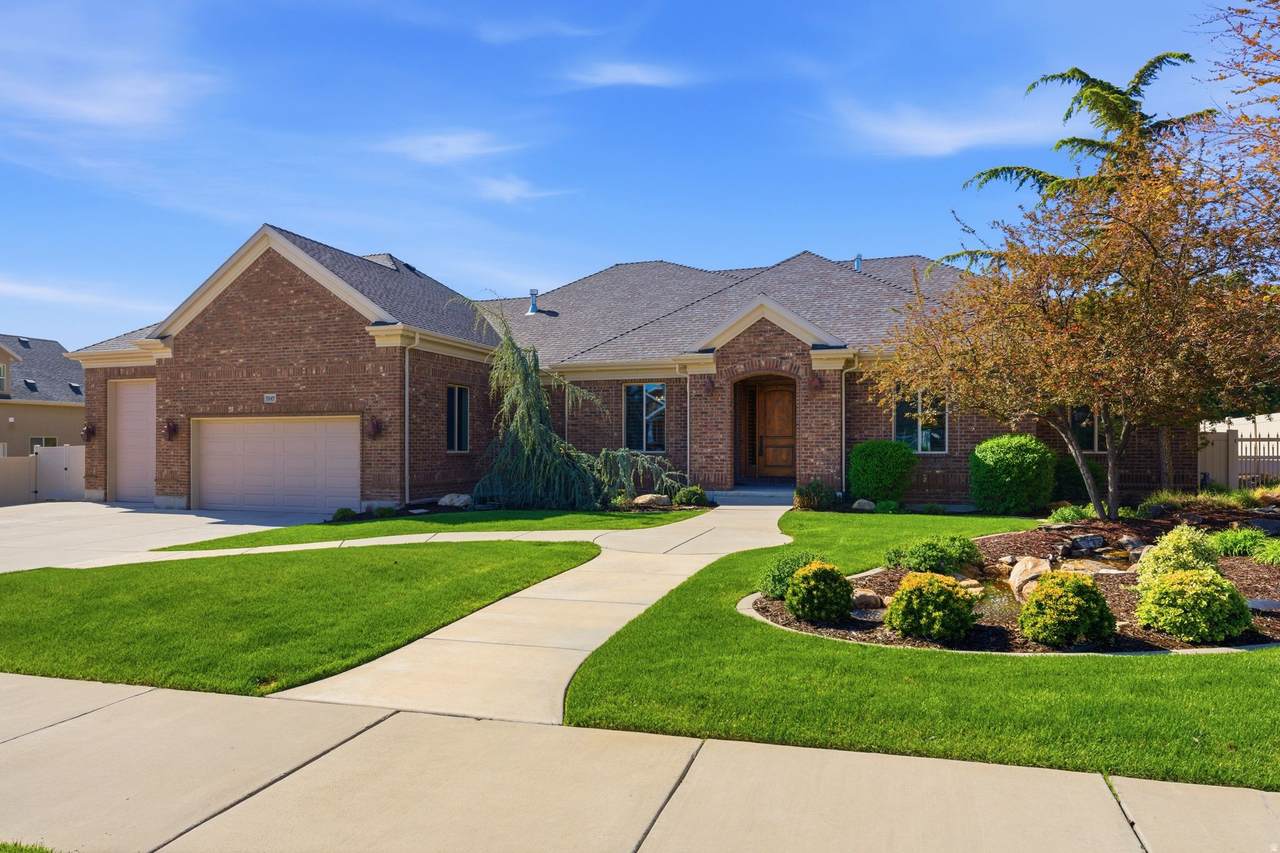 2847 Amini Way - Photo 1