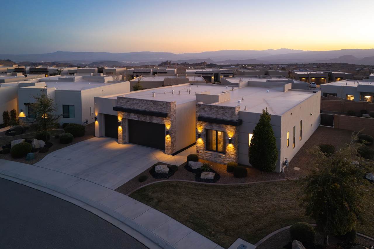 1525 Pocket Mesa Dr - Photo 1