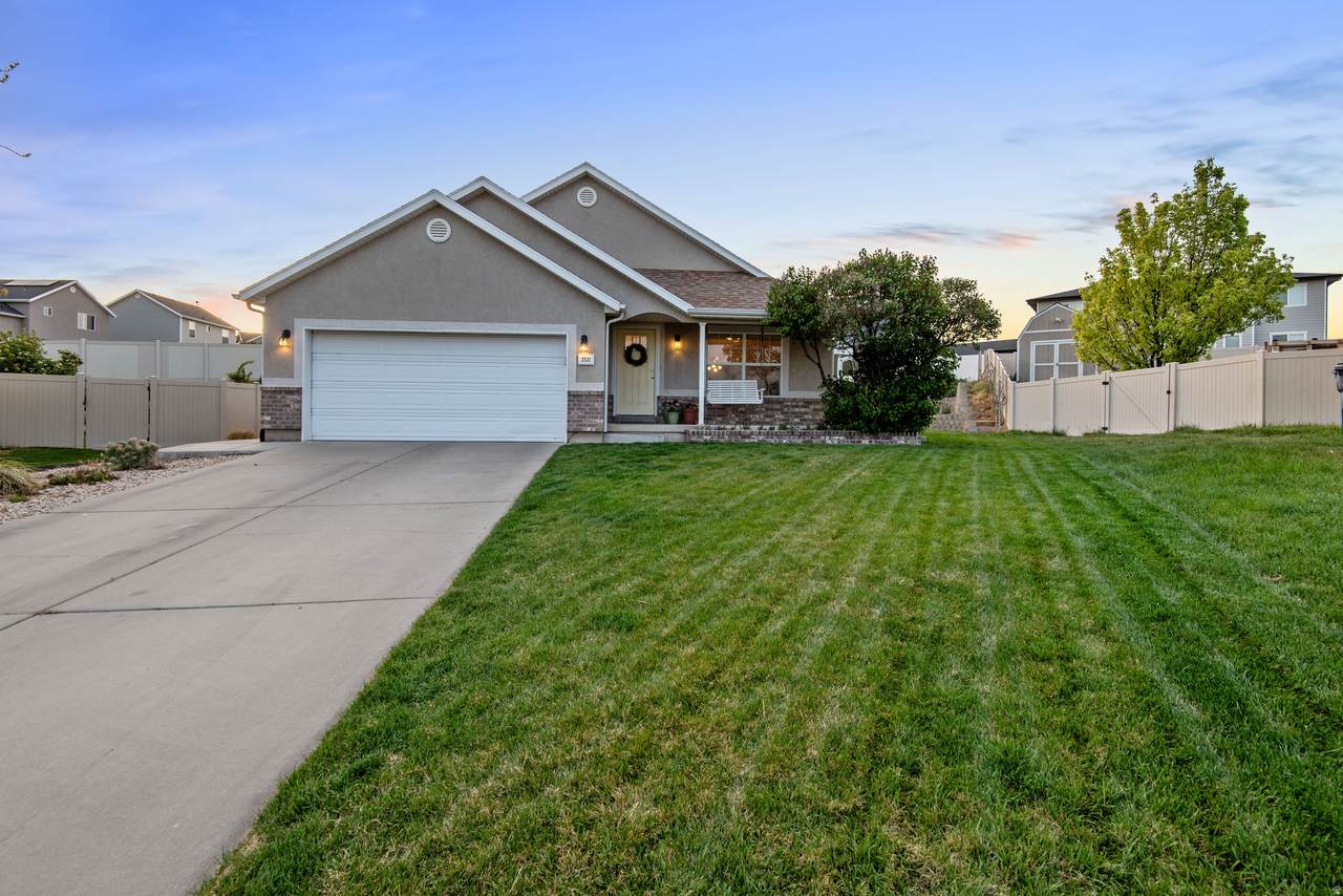 2521 Apricot Pl - Photo 1