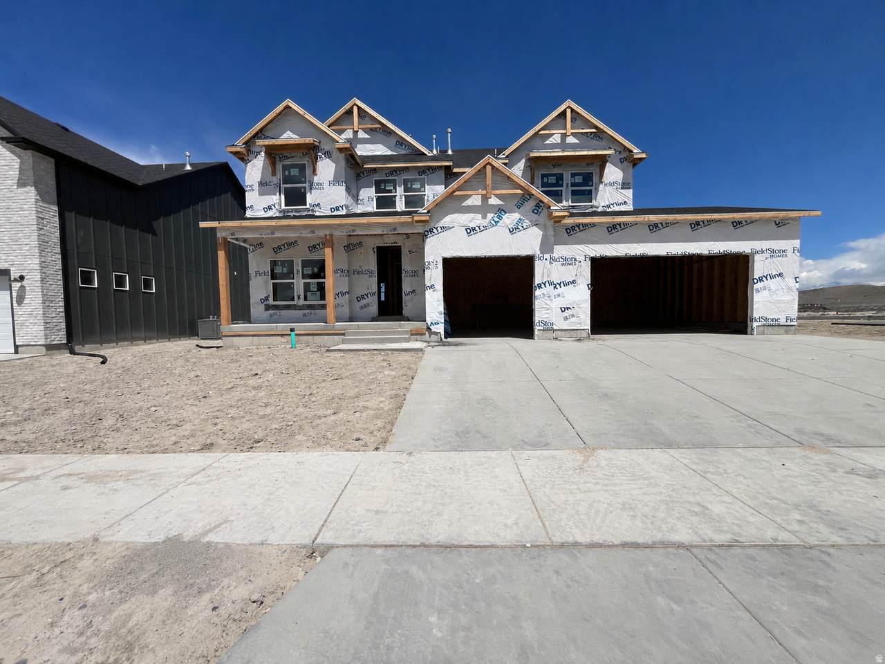 1089 Blackfeet Dr - Photo 1