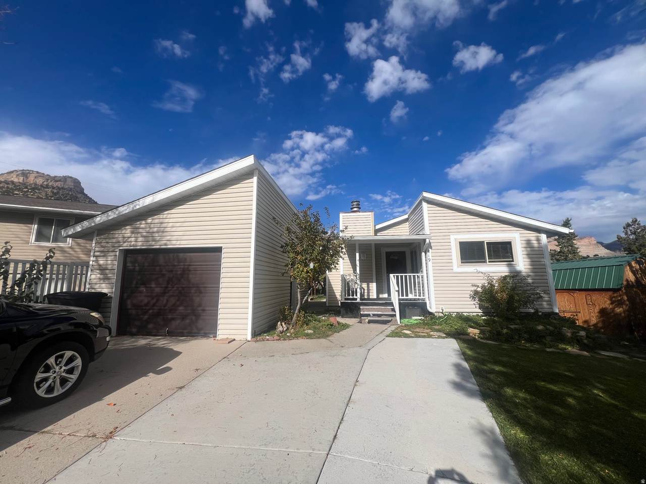 819 Castle Gate Cir - Photo 1