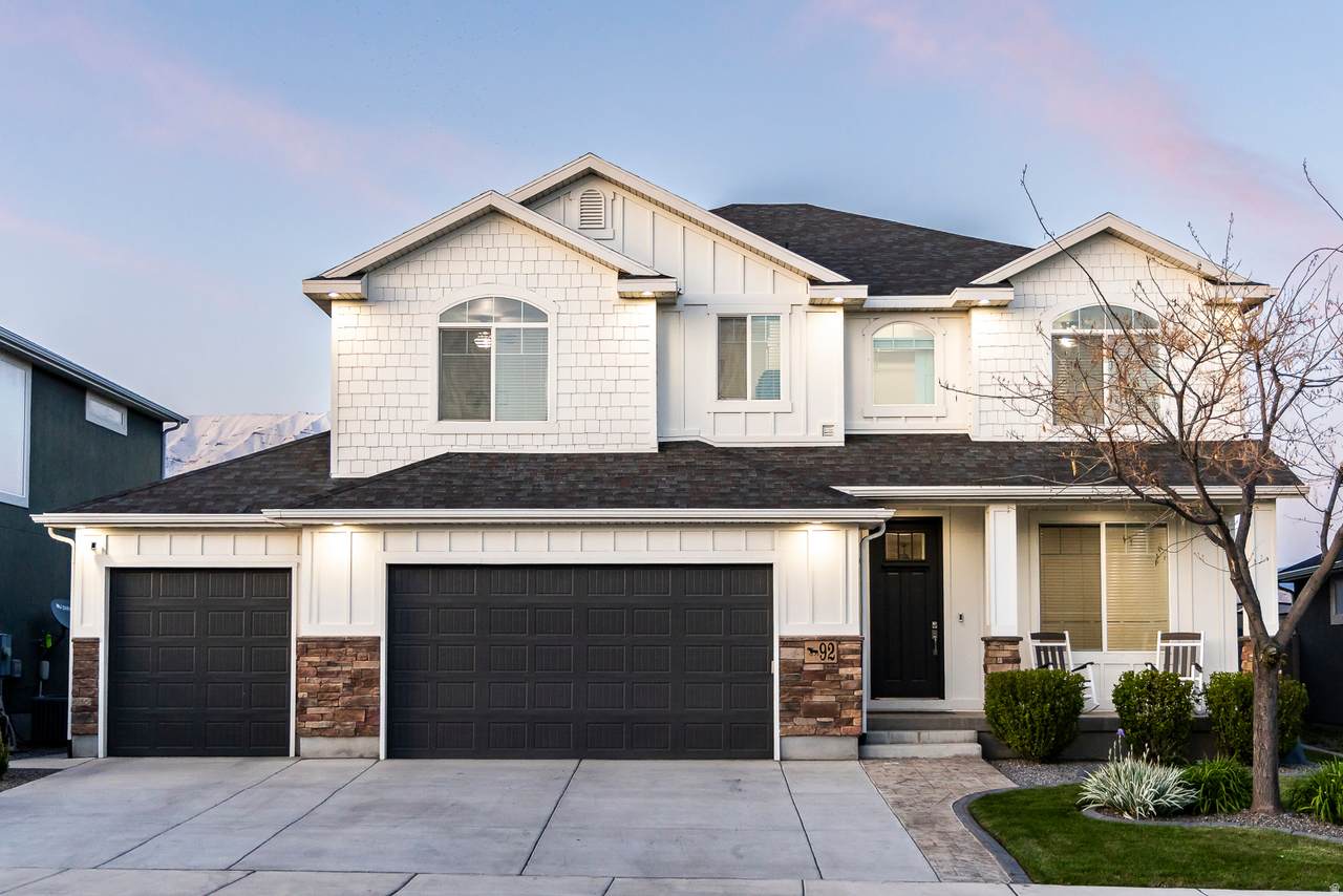 92 Eden Way - Photo 1