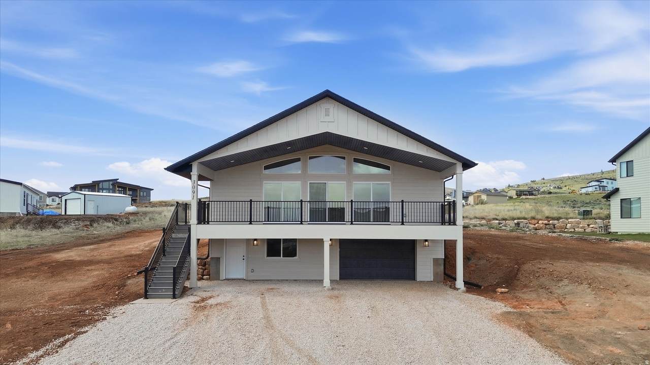 3091 Golf Course Dr - Photo 1
