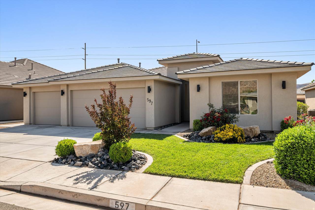 597 Balancing Rock Dr - Photo 1