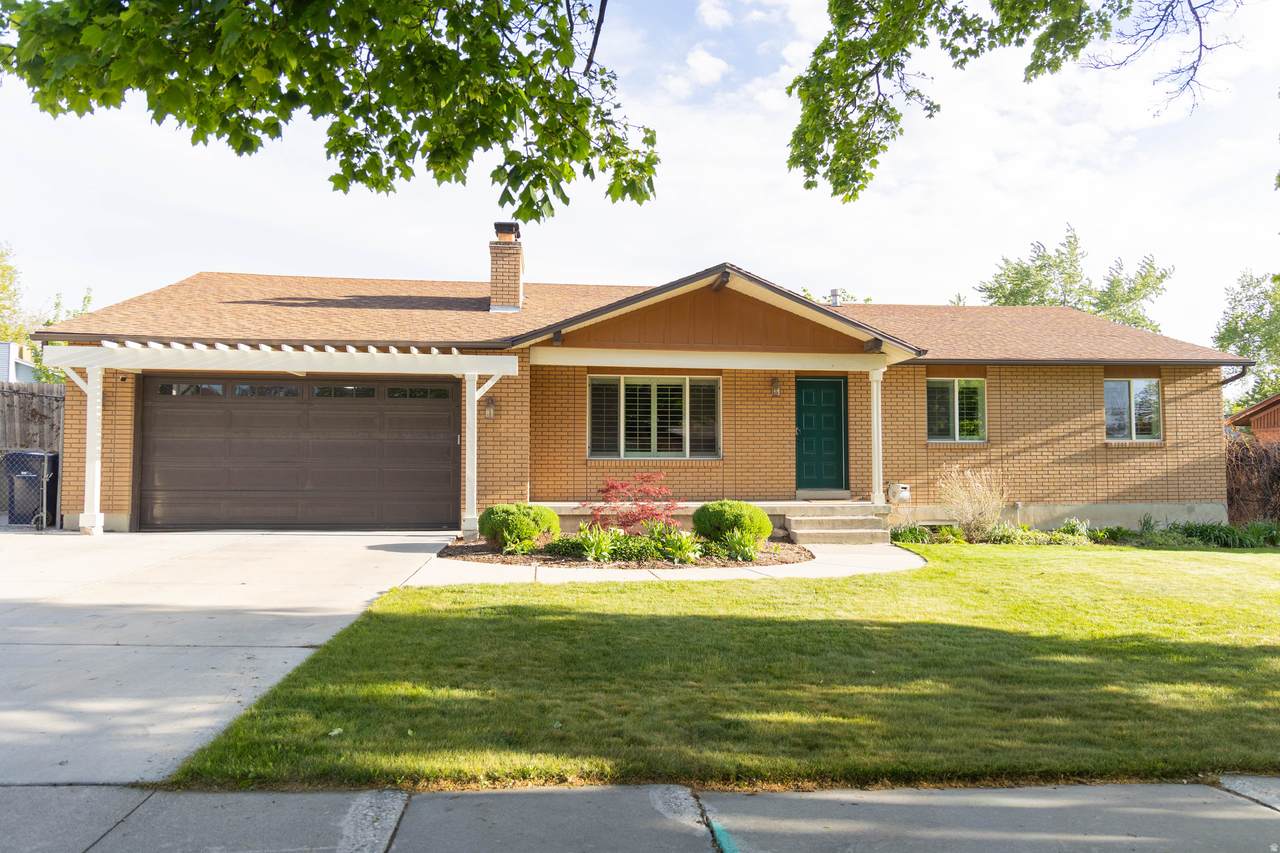 218 Golden Willow Cir - Photo 1