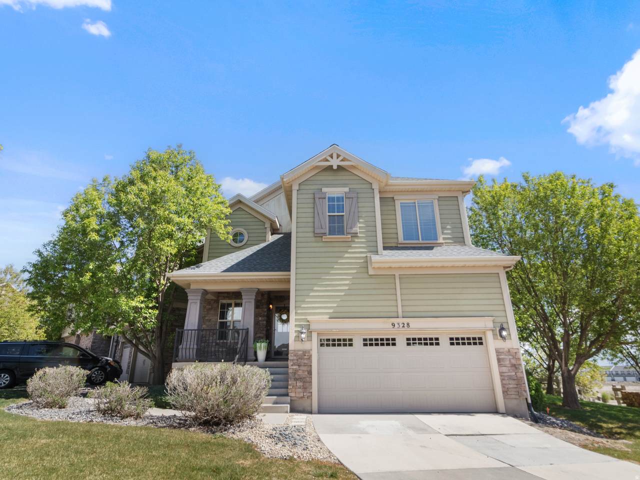 9328 Oakland Hills Dr - Photo 1