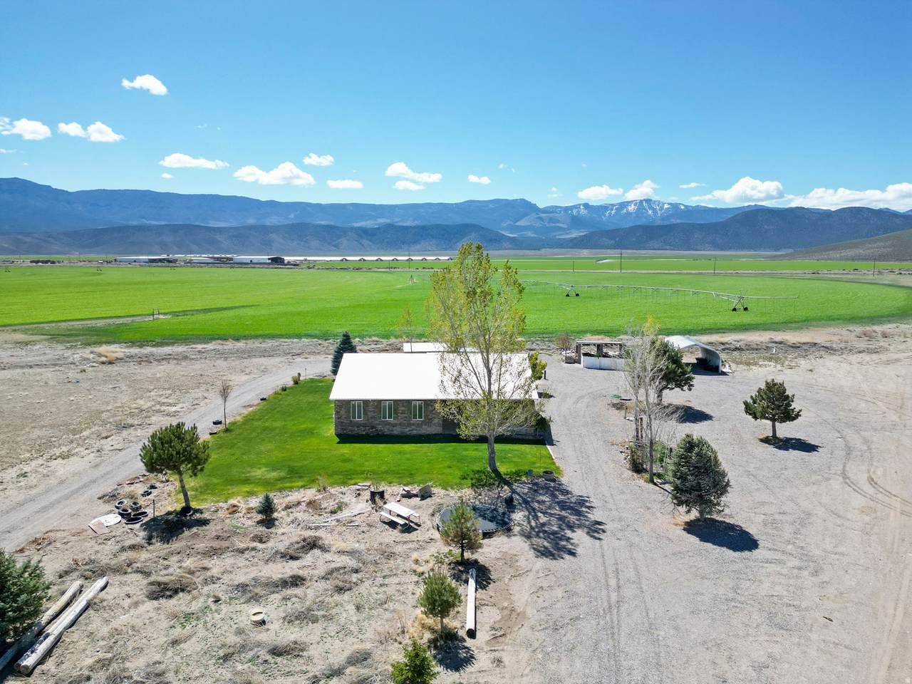 1129 River Side Dr - Photo 1