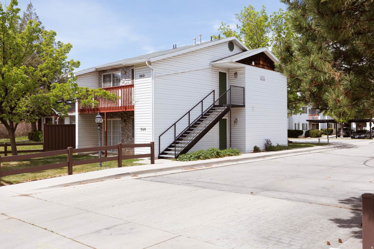 260 400 - Photo 1