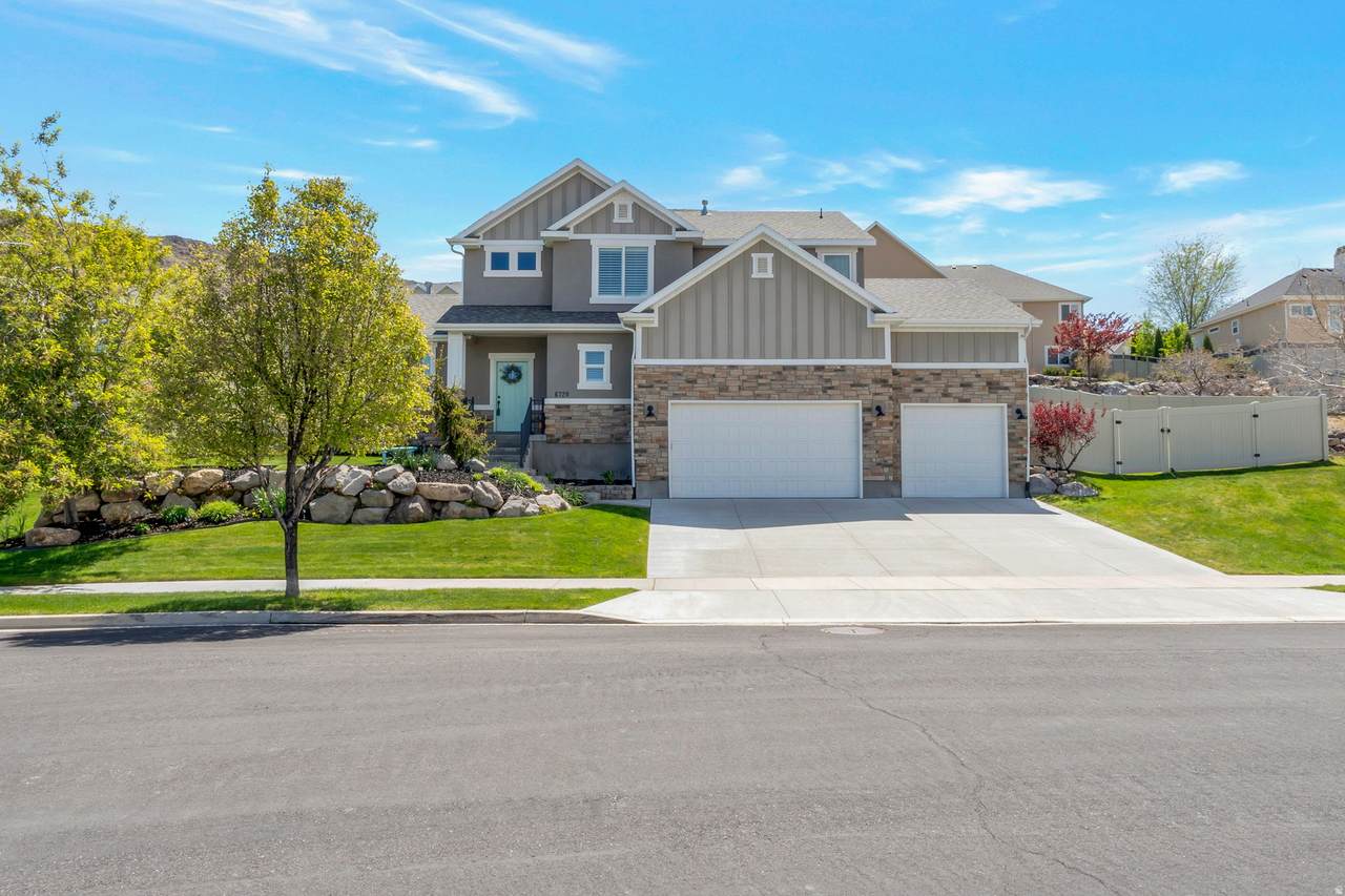 6729 Clear Water Dr - Photo 1