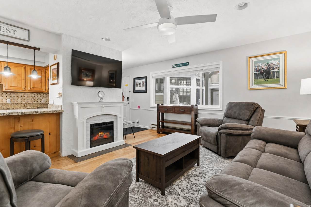 1885 Prospector Ave - Photo 1