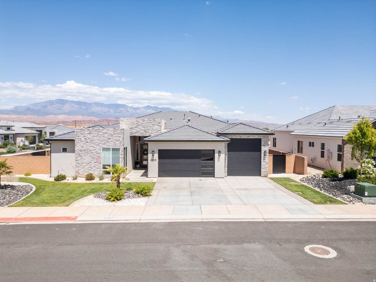 4306 Lucy Ln - Photo 1