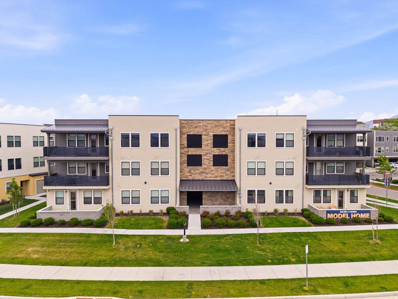 8392 Sky Mirror Ln - Photo 1