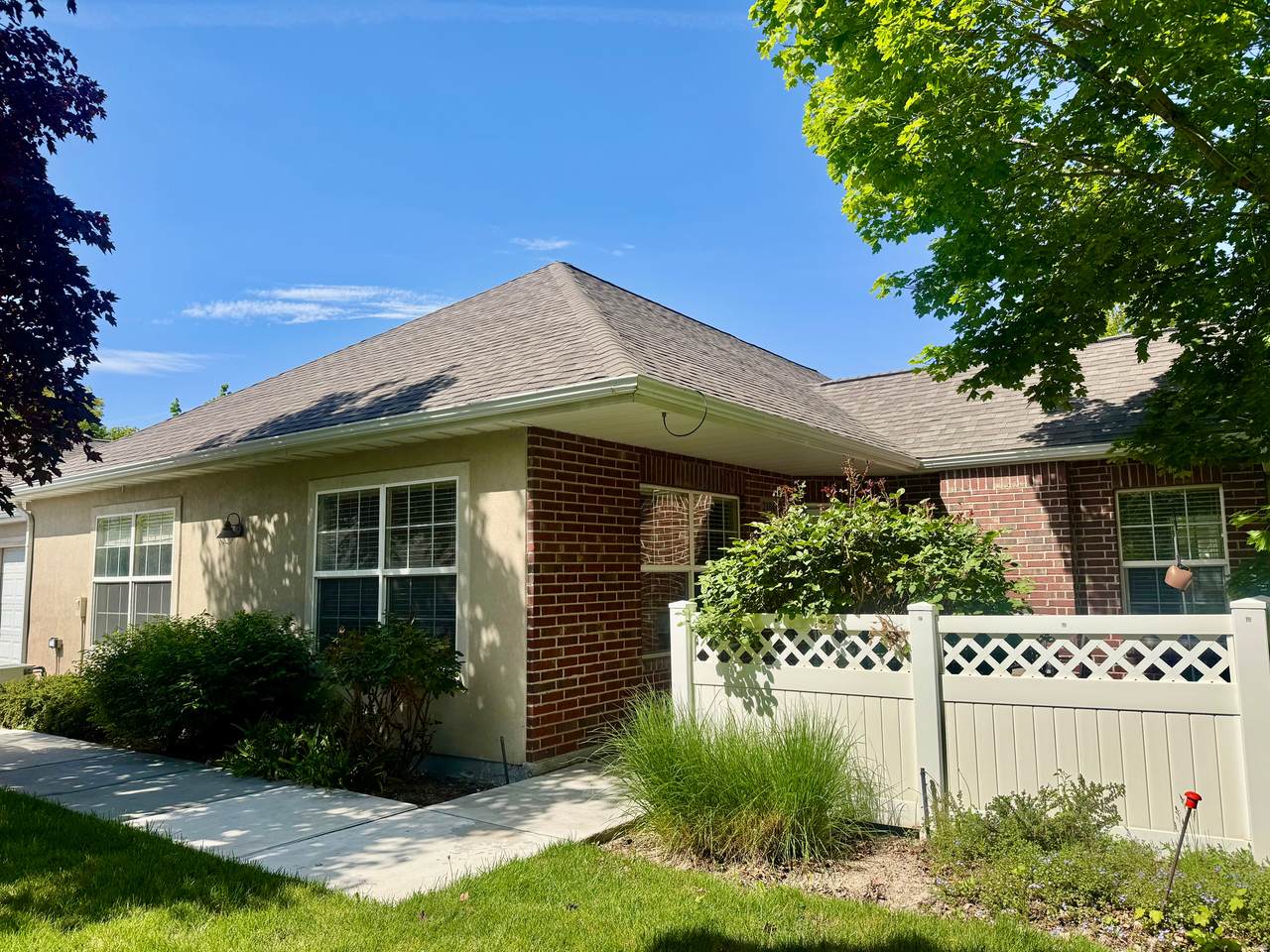2104 Jordan Villa Dr - Photo 1