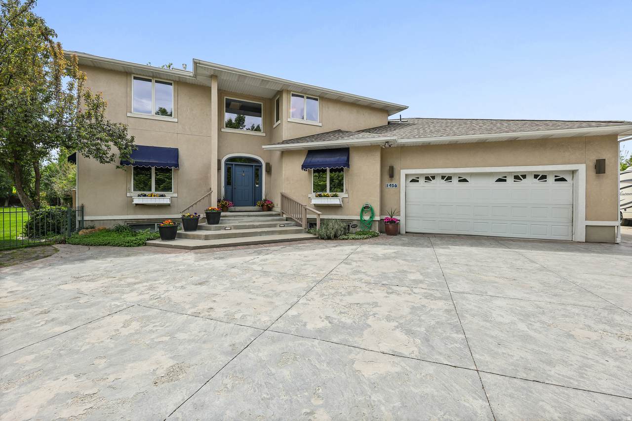 1436 Vine St - Photo 1