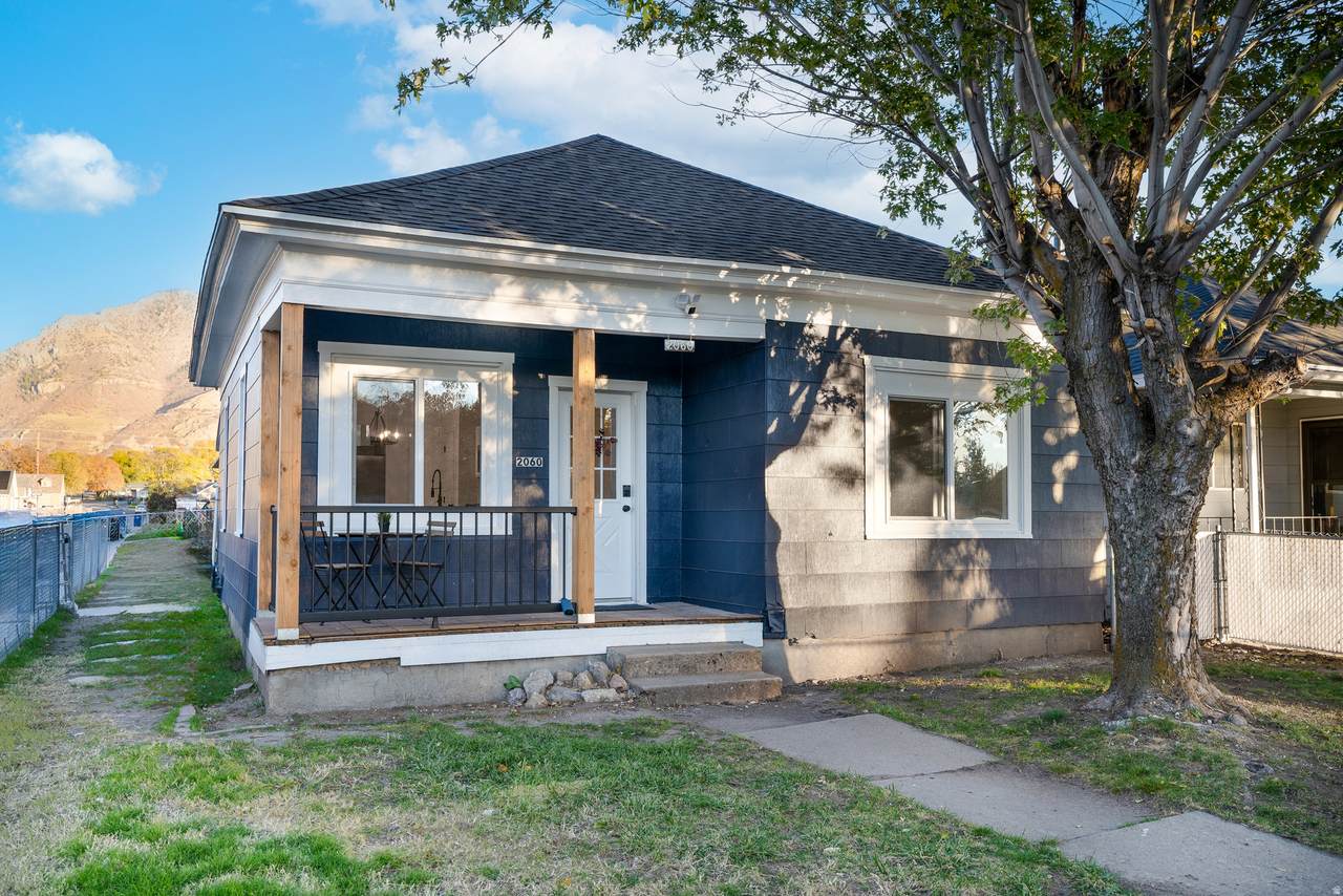 2060 Quincy Ave - Photo 1