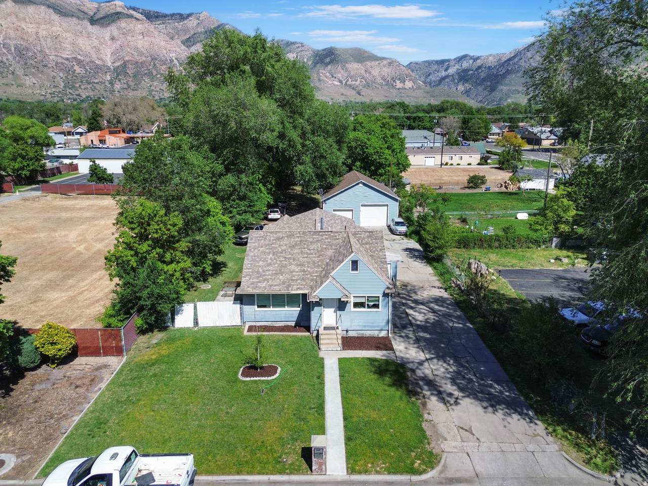 854 Grant Ave - Photo 1