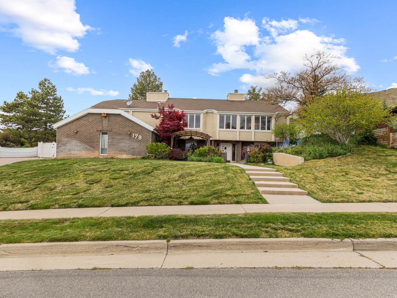 179 Dorchester Dr - Photo 1
