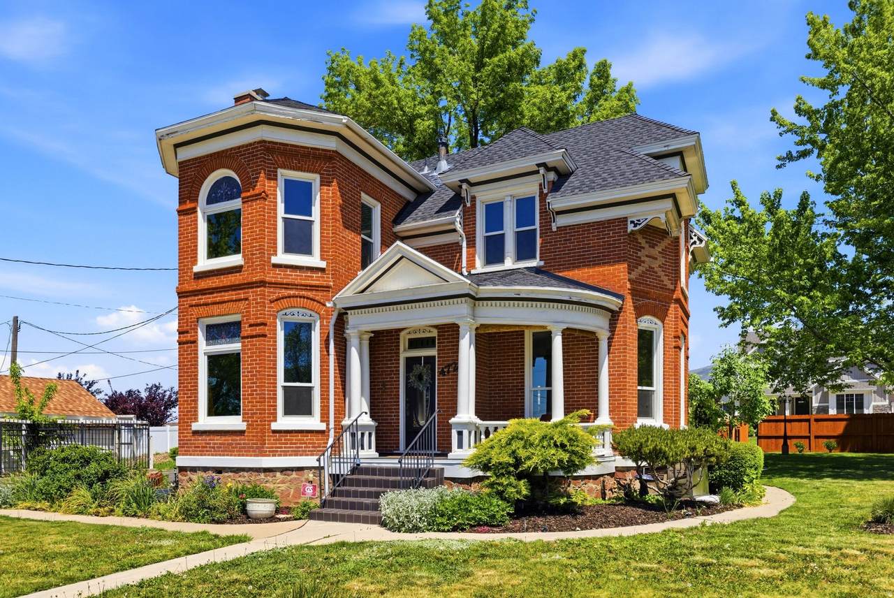 472 Main St - Photo 1