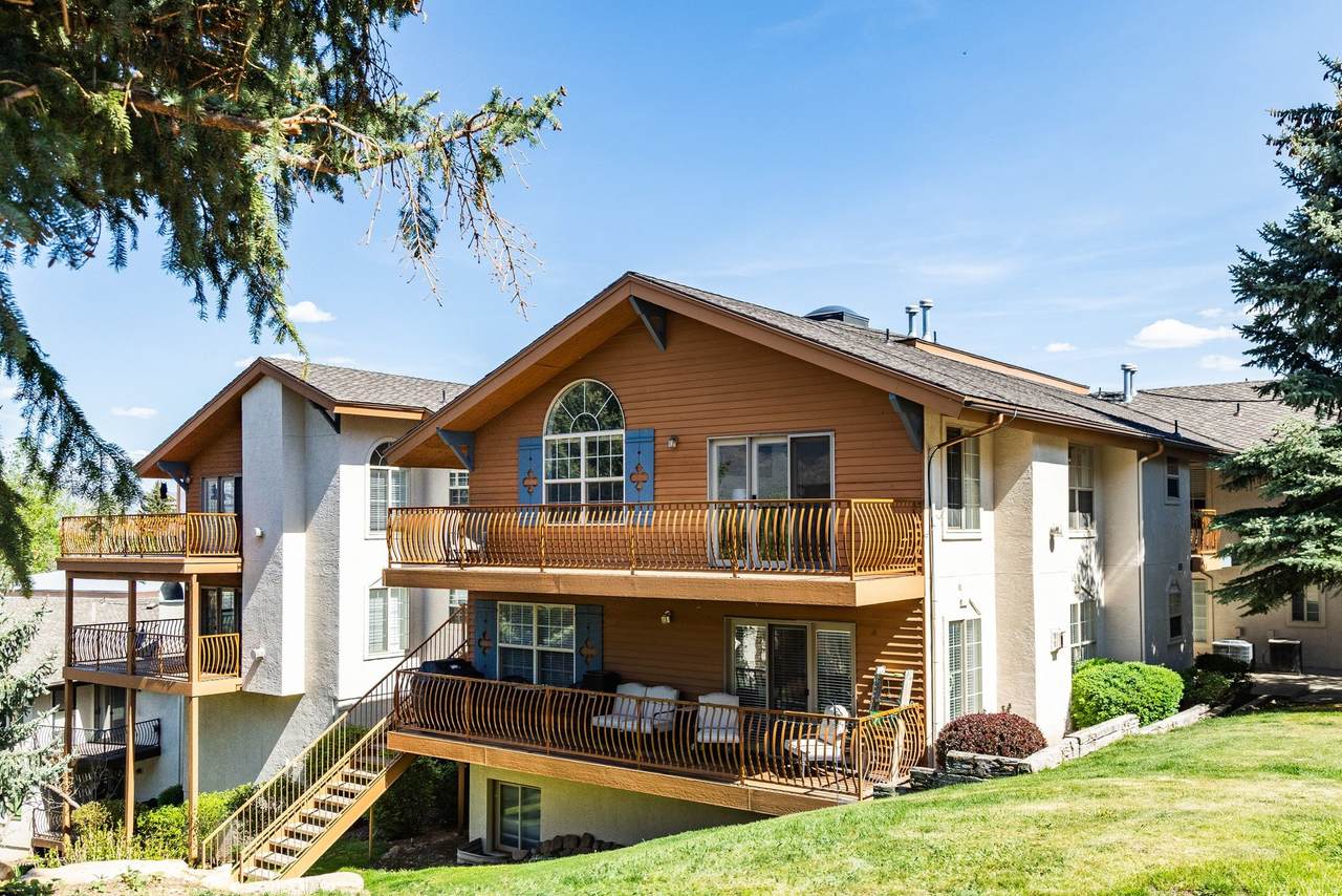 1029 Zermatt Dr - Photo 1