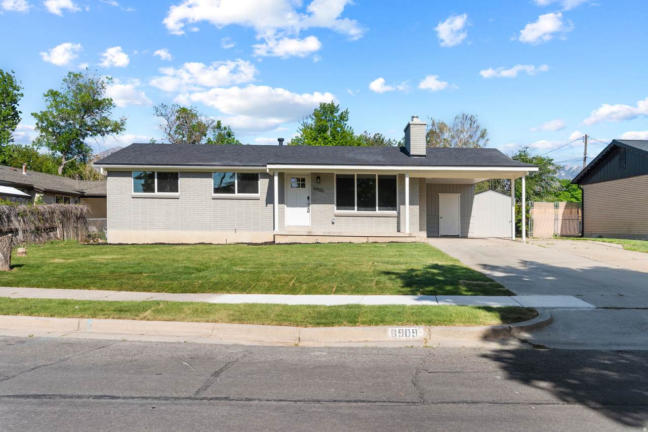6909 90 - Photo 1
