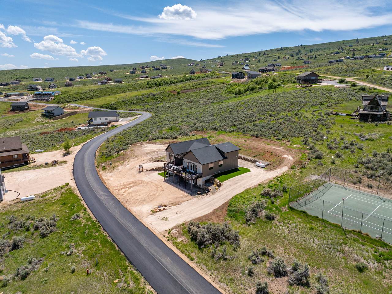 2923 Country Club Way - Photo 1