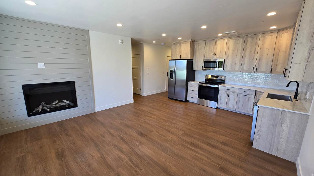 118 Skyline Terrace Way - Photo 1