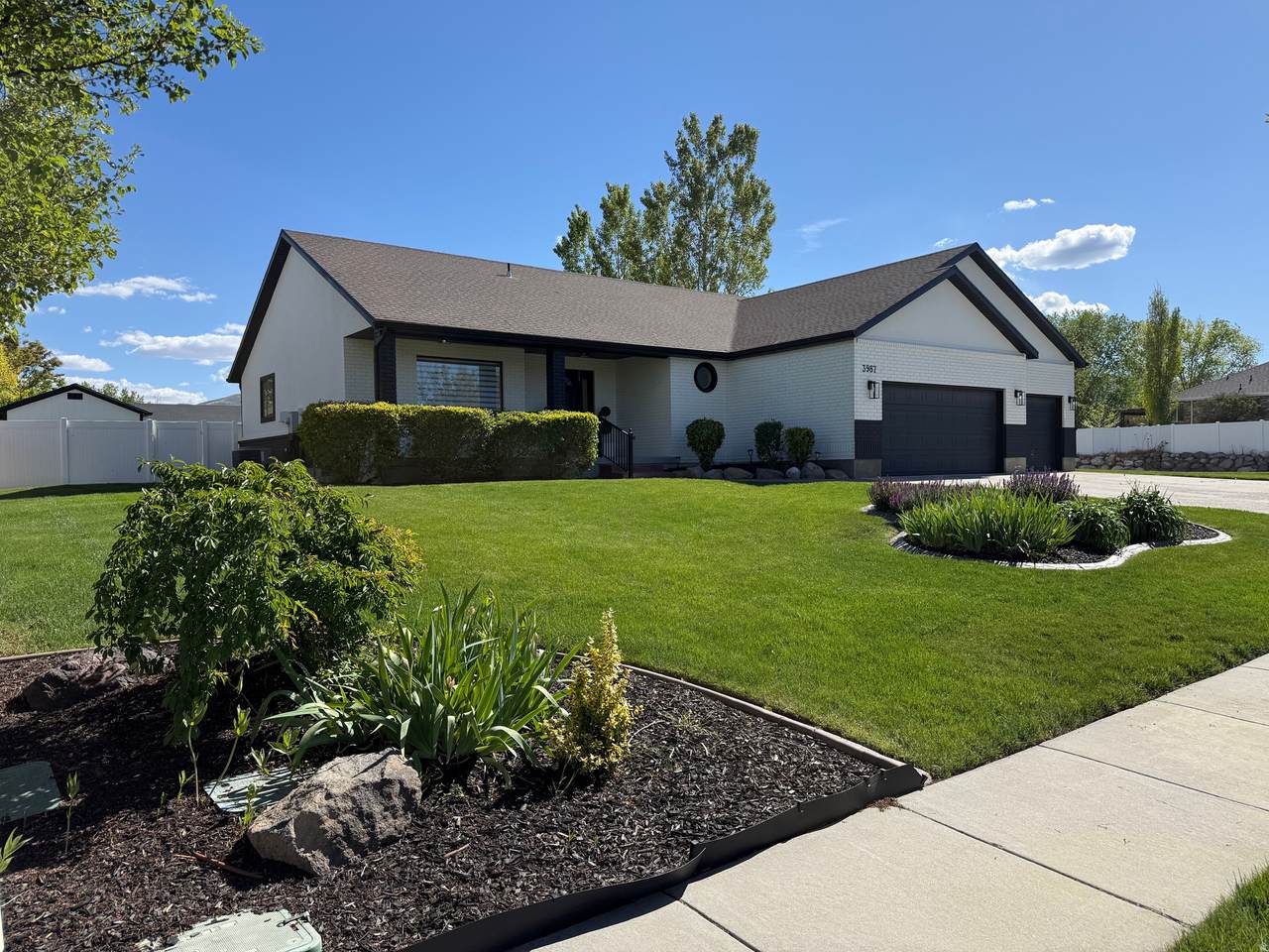 3987 Red Tail Dr - Photo 1