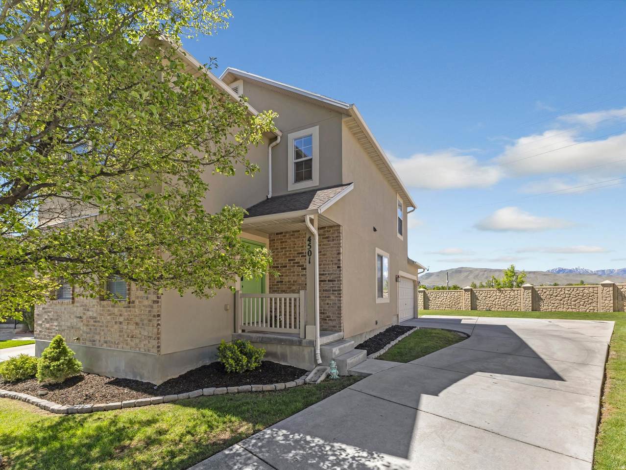 4501 Mayan St - Photo 1