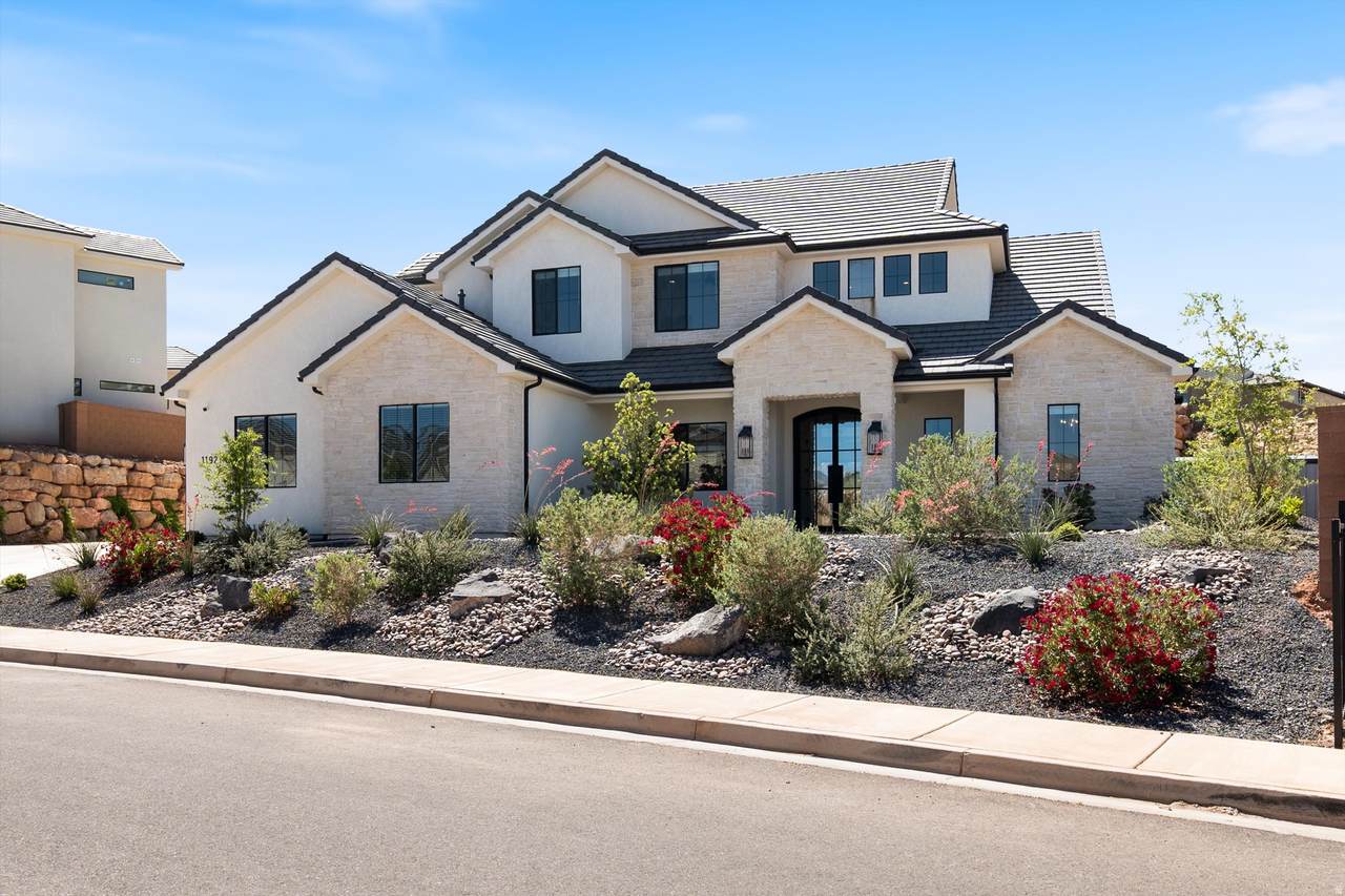 1192 Corral Way - Photo 1