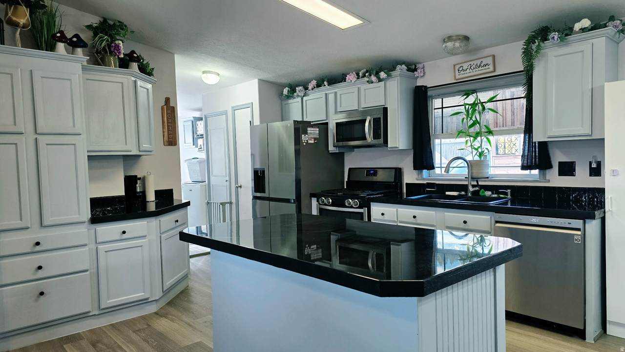 https://bt-photos.global.ssl.fastly.net/wasatch/1280_boomver_1_2160714-1.jpg