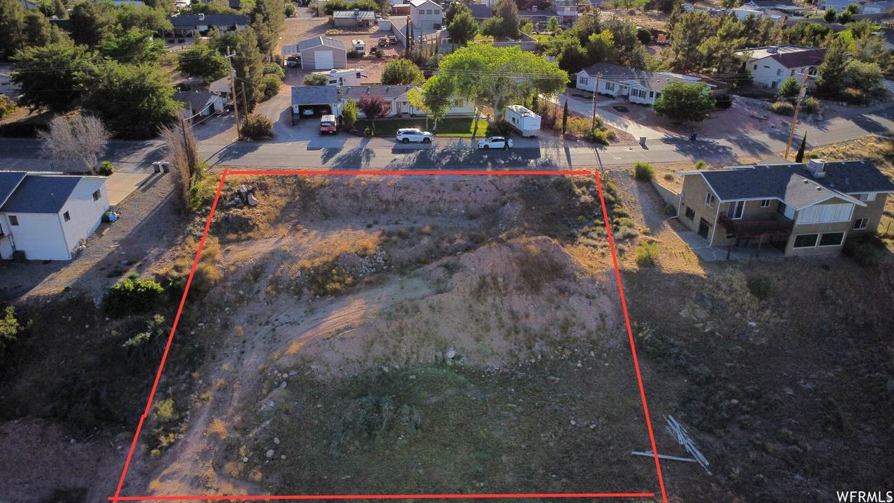 1715 Chaparell Dr - Photo 1