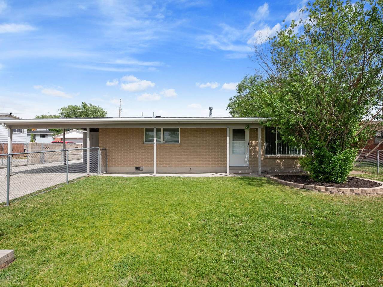 3253 Maple Way - Photo 1