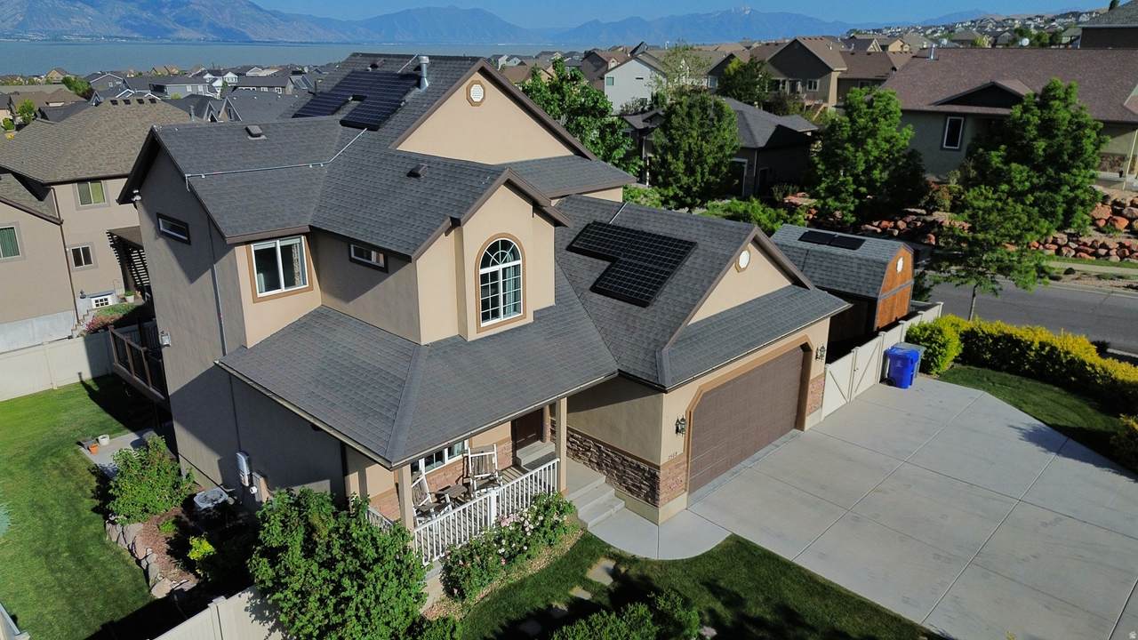 2568 Palomino Dr - Photo 1