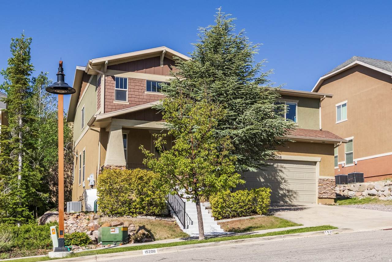 15208 Eagle Chase Dr - Photo 1