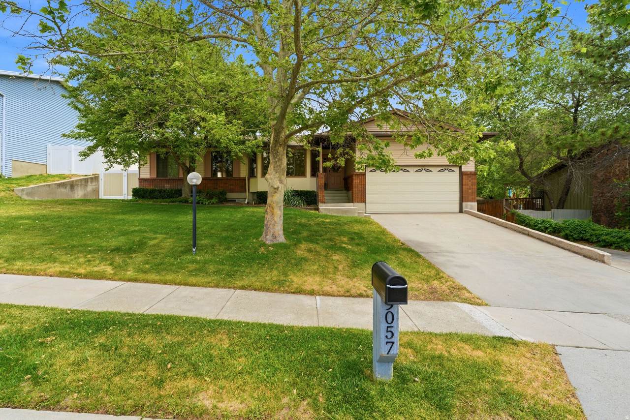9057 Cherbourg Pl - Photo 1