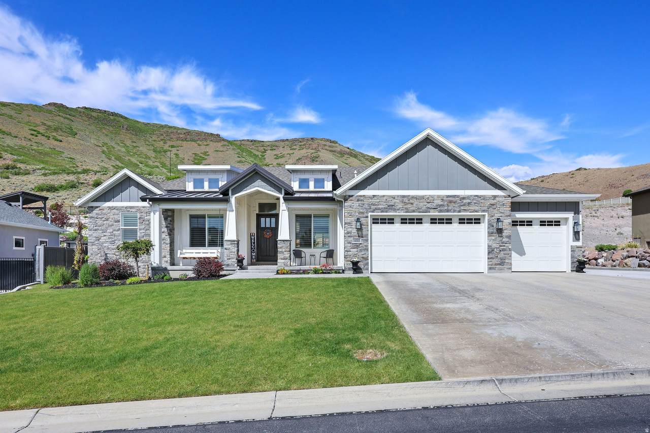 14922 Lake Ridge Cir - Photo 1