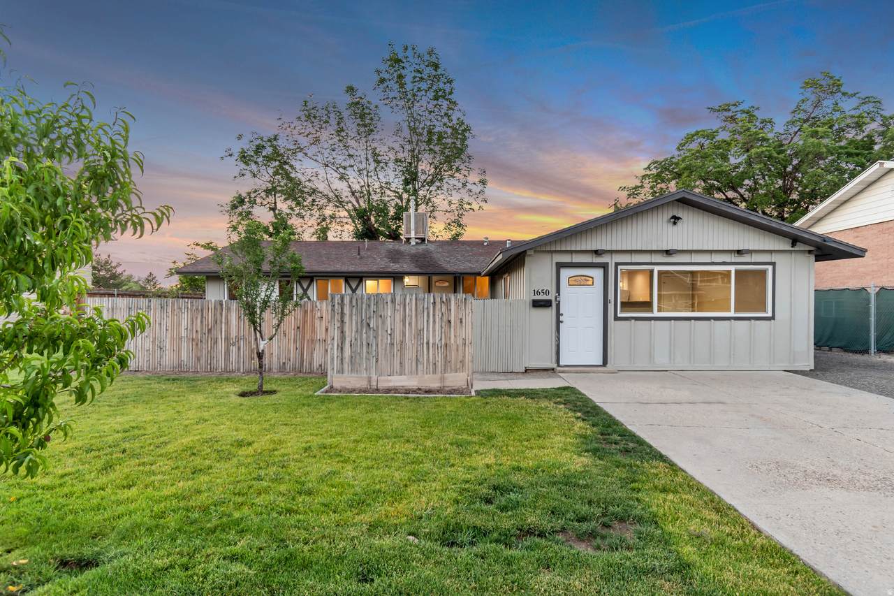1650 Conifer Way - Photo 1