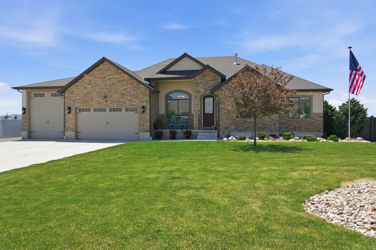 1318 Abigail Ln - Photo 1