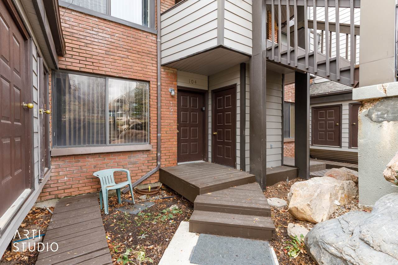 3815 Wolf Creek Dr - Photo 1