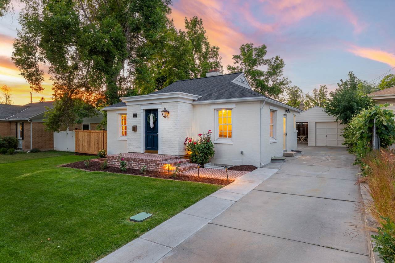 1947 Sylvan Ave - Photo 1
